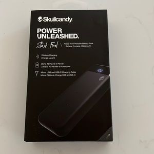 Skullcandy Stash Fuel wireless charging 40 hours